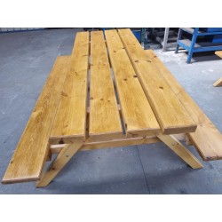 Table forestière 6/8 personnes