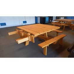 Table forestière carrée 8...